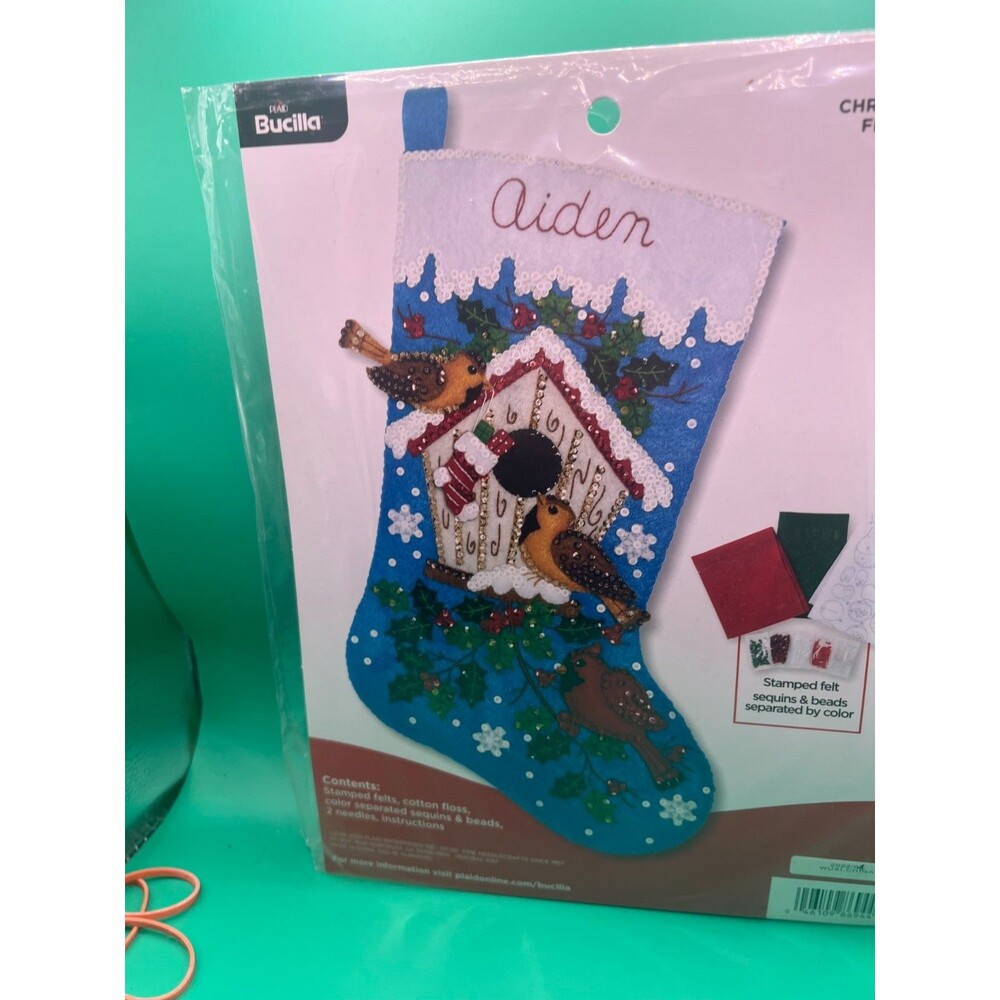 Bucilla CHRISTMAS BIRDS Christmas Stocking Kit-86944E1